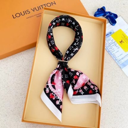 Square 70cm Silk Scarves (Random Style)