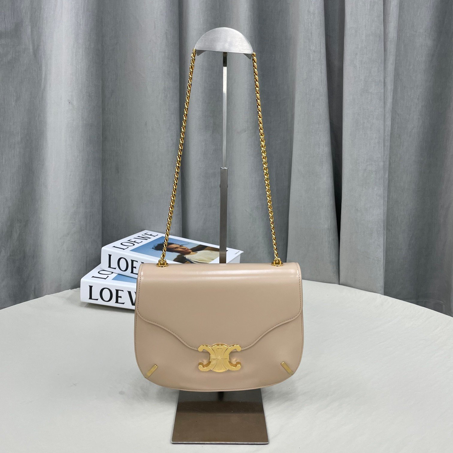 celine-chain-besace-triomphe-nude-for-women-10in245cm-199273bf403nd-ruvta