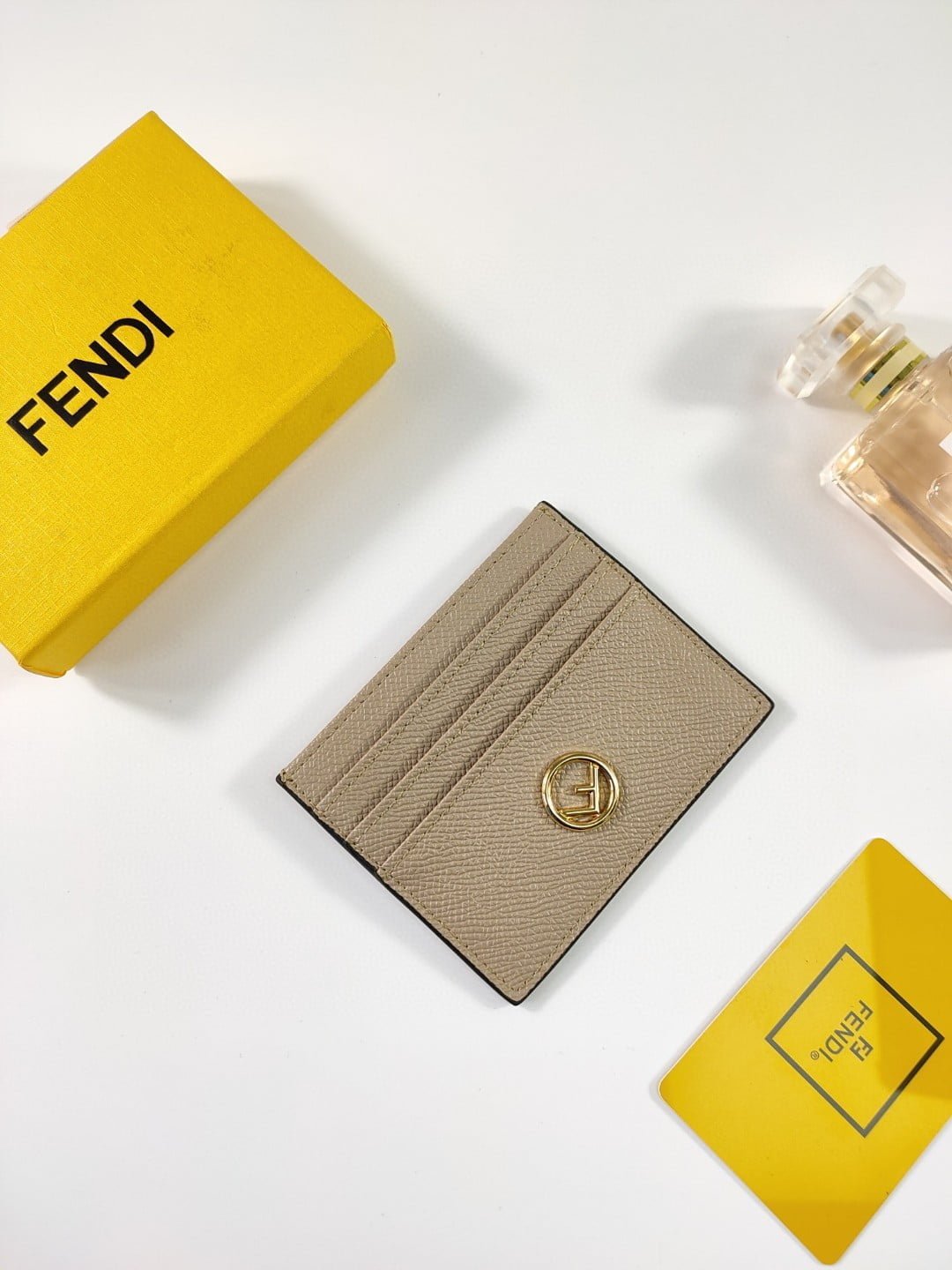 fendi-card-case-flat-beige-for-women-4in10cm-ff-8m0445a18bf0e65-1gcza