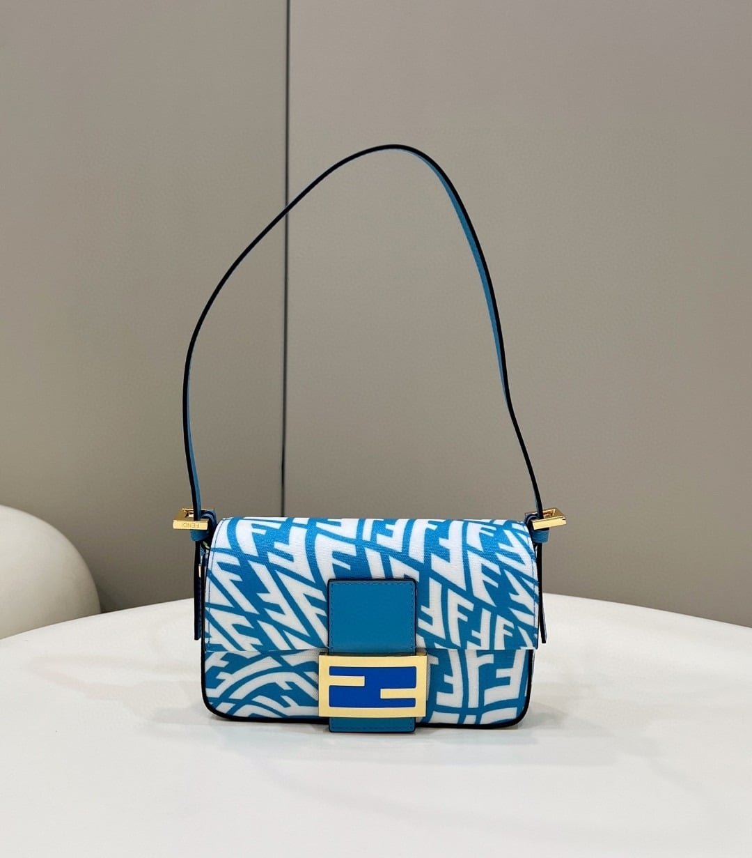 fendi-mini-baguatte-1997-blue-glazed-bag-for-woman-195cm75in-pqiyu