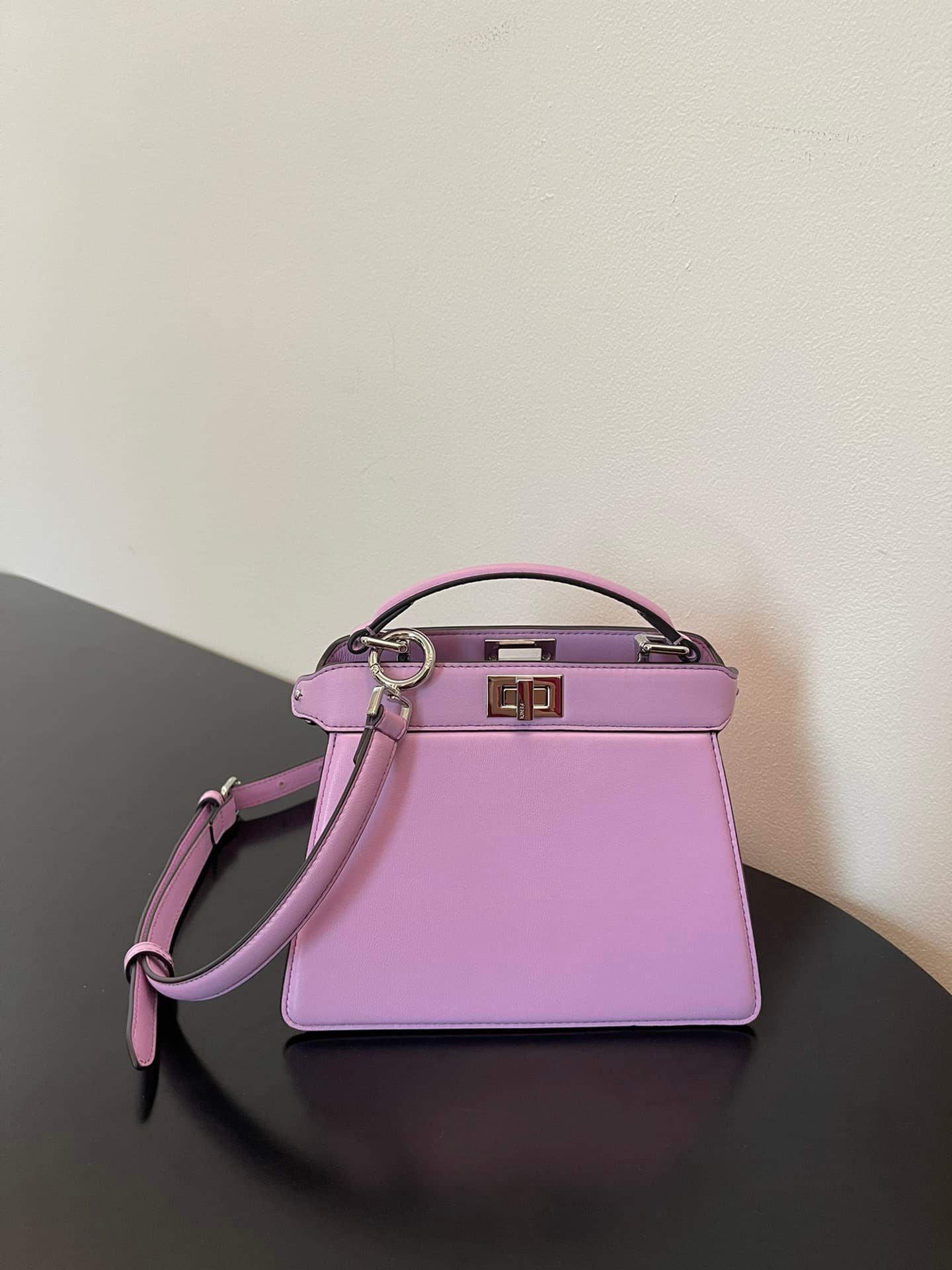 fendi-peekaboo-iseeu-petite-light-purple-small-bag-for-woman-20cm8in-e4low