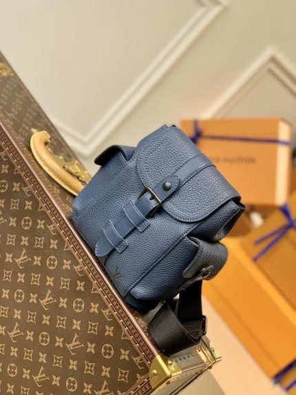 1:1 Replica Louis Vuitton LV Christopher XS Taurillon Blue Essential Bag For Men M58495 – 7.7in/19.5cm