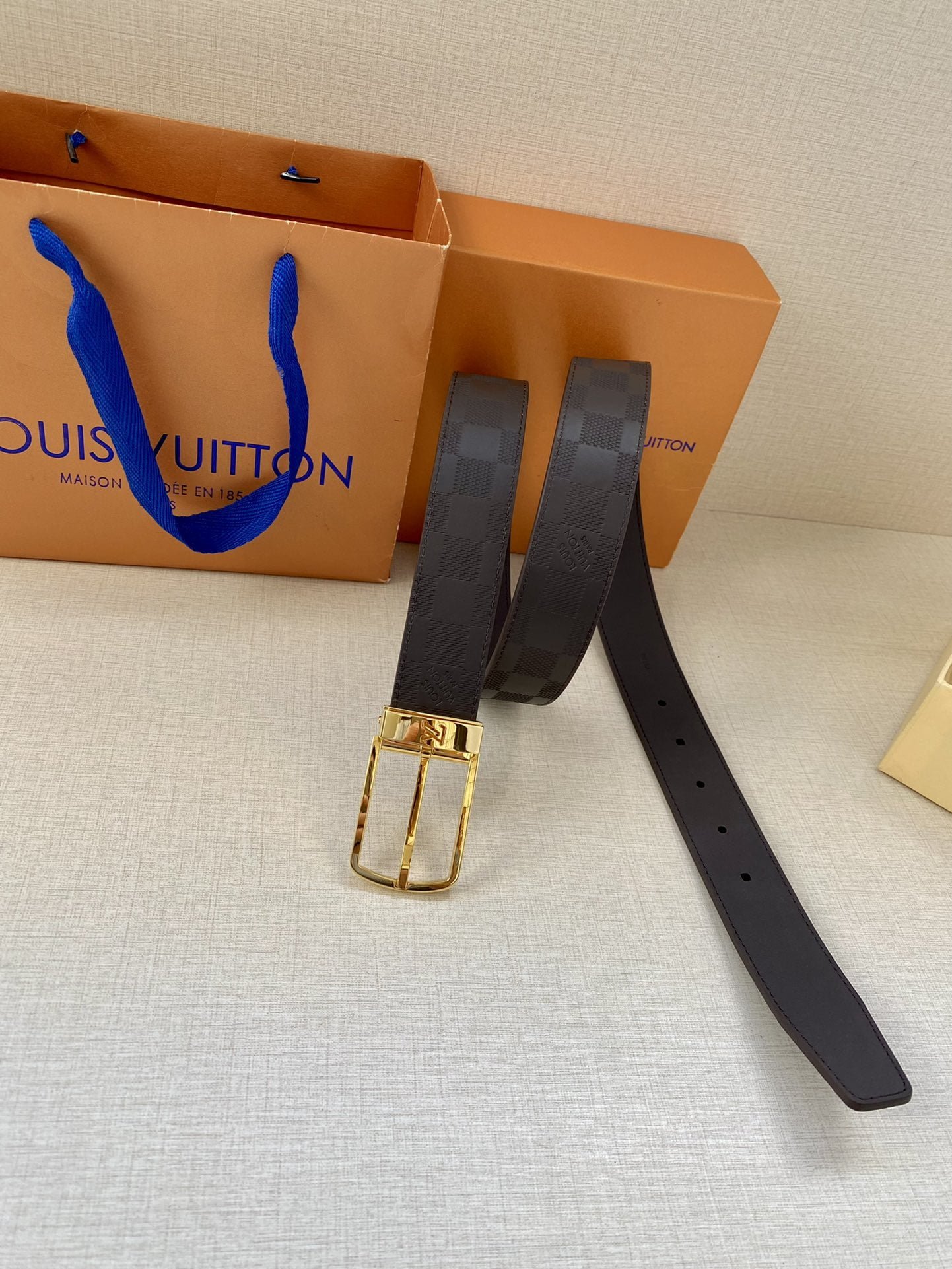louis-vuitton-iconic-reversible-lv-belt-black-lv-women-belt-lhere