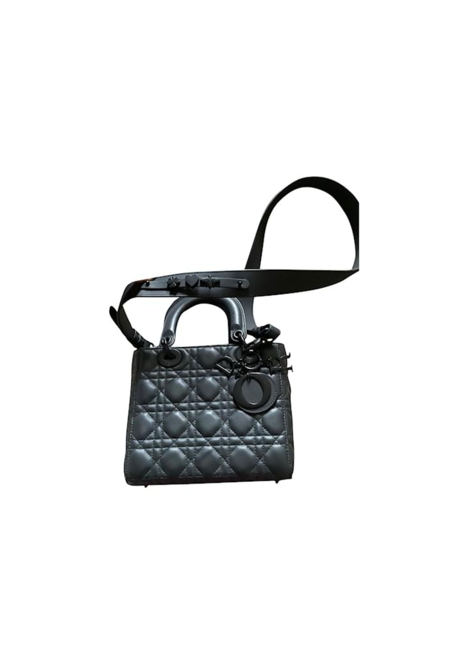 xr:d:DAFgACXpJ90:153,j:3298645574,t:23042405