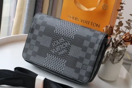1:1 Replica Louis Vuitton LV Studio Messenger Damier Graphite Gray Unique Bag For Men N50013 – 9.3in/25.3cm