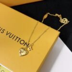 Louis Vuitton Blooming Heart Necklace Gold M02310 - Image 2