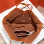 Prada Re Nylon Padded Tote Bag Black 23Cm 1Bg373 Rdjn F0002 O1O - Image 2