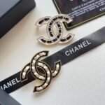 Chanel Cc Brooch Black With White Interwoven Chain Pattern - Image 5