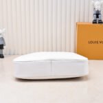 Louis Vuitton Large Hobo Bag White 36Cm - Image 5