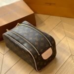 Louis Vuitton Dopp Kit Toilet Pouch Monogram Brown 27Cm - Image 3