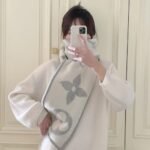Louis Vuitton Sweet Dreams Scarf Grey 240Cm M77380 - Image 3