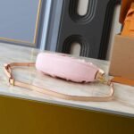 Louis Vuitton Pochette Valley Bag Washed Pink 21Cm - Image 4