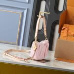 Louis Vuitton Pochette Valley Bag Washed Pink 21Cm - Image 3
