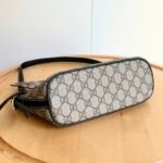 Gucci Gg Emblem Small Shoulder Bag Beige And Dark Brown 22Cm ‎847281 Faeuc 9741 - Image 5