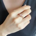 Gift Set: Louis Vuitton Sunset Washed Pink 27Cm And Color Blossom Mini Sun Ring Pink Gold - Image 3