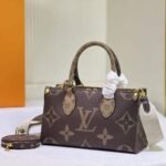 Louis Vuitton Onthego East West Giant Monogram 25Cm M46653 - Image 4