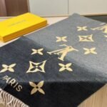 Louis Vuitton Gradient Shawl 190Cm - Image 5