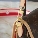 Louis Vuitton Diane Fuchsia 24Cm M46049 - Image 8