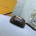 Louis Vuitton Mini Bumbag Bag Monogram Canvas 17Cm M82335 - Image 6