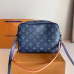 Louis Vuitton Nil Blue Ocean 26Cm M26823 - Image 6