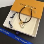 Louis Vuitton Heart Padlock Bracelet M8413Z - Image 7
