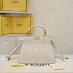 Fendi Peekaboo Iseeu Bag White 27Cm - Image 2