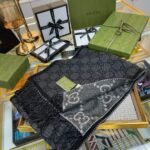 Gucci Gg Jacquard Knit Scarf Tassels Gray And Black 180Cm - Image 6