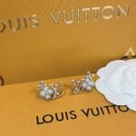 Louis Vuitton Gram Earrings M01264 - Image 4