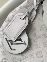 Louis Vuitton Carmel 40Cm White M57572 - Image 5