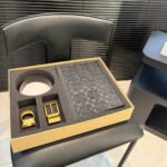 Gift set: Coach Charter Pouch With Signature Black 30Cm CBG27/OY2