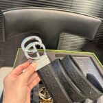 Gift set: Gucci GG Embossed Pouch Black 34Cm - Image 6