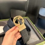 Gift set: Gucci GG Embossed Pouch Black 34Cm - Image 7