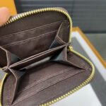 Gift set: Louis Vuitton Pochette Métis Bag Monogram Reverse Canvas 25Cm M44876 - Image 8