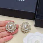 Chanel Stud Earrings Gold - Image 4