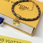 Louis Vuitton Blooming Heart Bracelet Monogram Brown M8907Z - Image 3