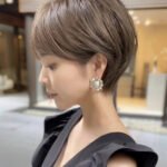 Chanel Stud Earrings Gold - Image 6