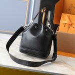 Louis Vuitton Noé Cargo Black 24Cm M13985 - Image 4