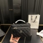 Chanel Classic Vanity With Chain In Grained Shiny Black 19Cm - Image 2