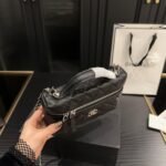 Chanel Classic Vanity With Chain In Grained Shiny Black 19Cm - Image 3