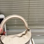 Saint Laurent Gaby Bucket Bag White 17Cm - Image 6