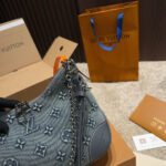 Louis Vuitton Boulogne PM Denim Blue 26Cm - Image 4