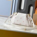 Louis Vuitton Odyssée Cream 26Cm - Image 4