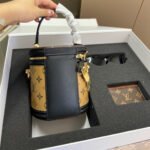 Gift set: Louis Vuitton Cannes Bag Monogram And Black 15Cm M43986 - Image 3