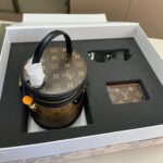 Gift set: Louis Vuitton Cannes Bag Monogram And Black 15Cm M43986 - Image 4