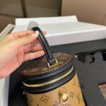 Gift set: Louis Vuitton Cannes Bag Monogram And Black 15Cm M43986 - Image 5