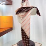 Louis Vuitton My Neverfull Square Cream 90Cm M94990 - Image 4