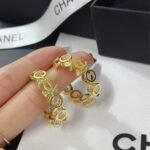 Chanel Earrings Cc Gold - Image 2