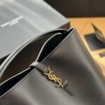 Saint Laurent Le 37 In Shiny Leather Black 25Cm 7428282R20W1000 - Image 3