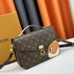 Louis Vuitton Pochette Métis Monogram Coated Canvas 25Cm M47203 - Image 3