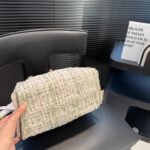 Chanel 25 Small Handbag Tweed And Gold Tone Metal 30Cm AS5293 B21178 NR774 - Image 7